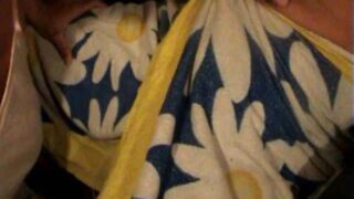 Schwanzrasur und Luemmelmassage mit Mund