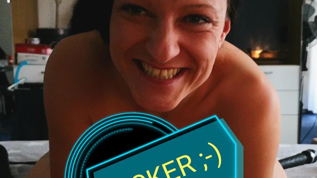 Penis an der Eichel verwöhnt bis er MEGA Abspritzt