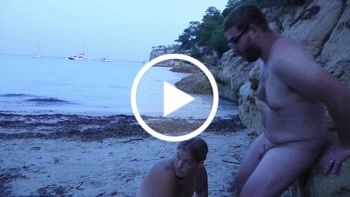 OMG beim Blowjob am Strand erwischt worden ***Amateur-Videos Europäisch  Strand Public mittendrin Europäisch erwischt doch Amateur Porno Video Clip ab 