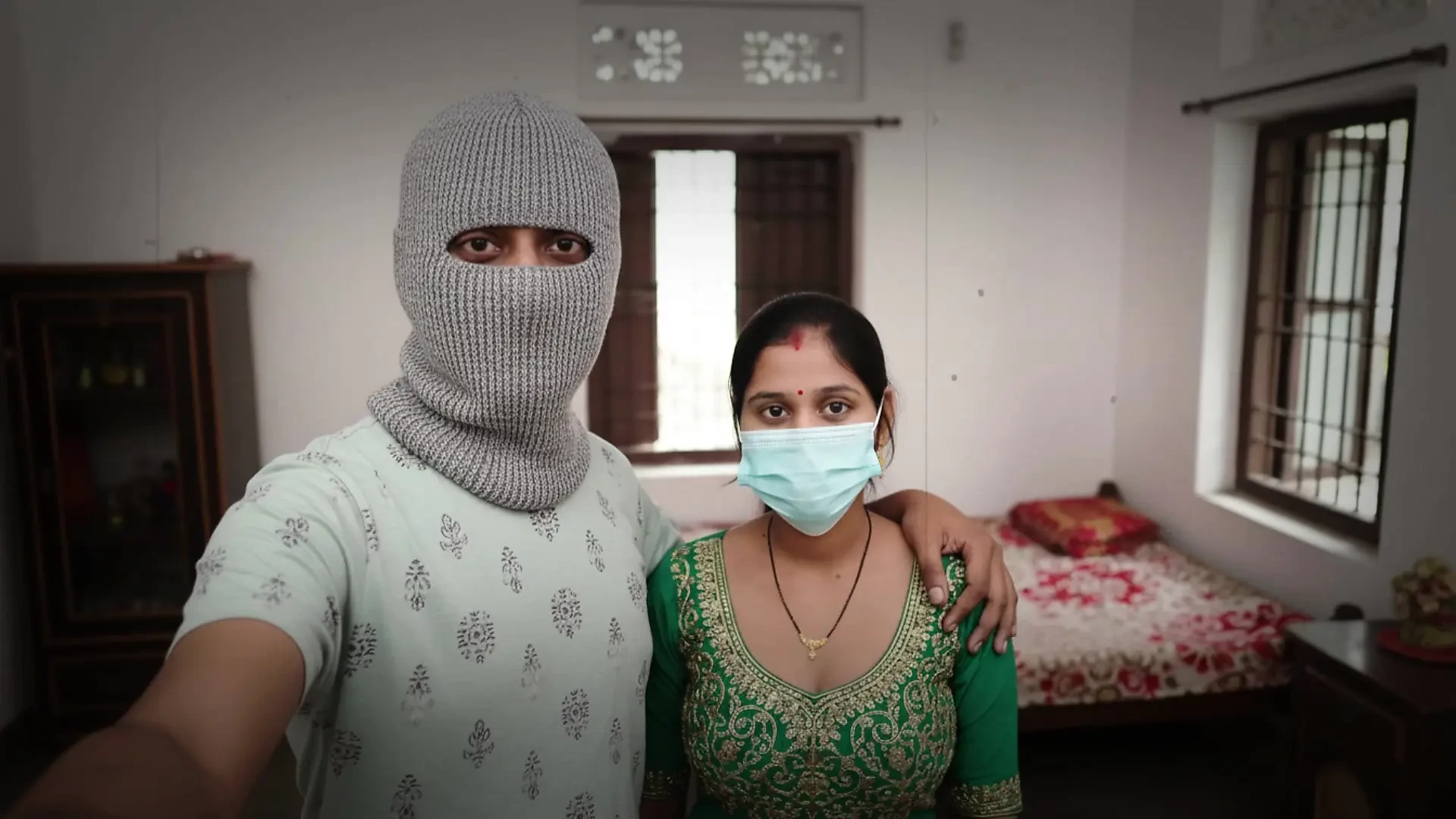 Indian desi hauswaif soni bhabhi ki chudayi devar ne bhabhi ko ghodi bana ke choda
