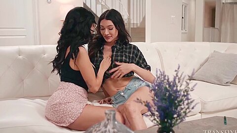 Andylynn Payne Fucks Homeowner Cami Strella Leggings