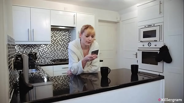 KILLERGRAM – Anny Aurora Makes A Sizzling Killergram Debut With Her Natural Beauty And Raw Desire