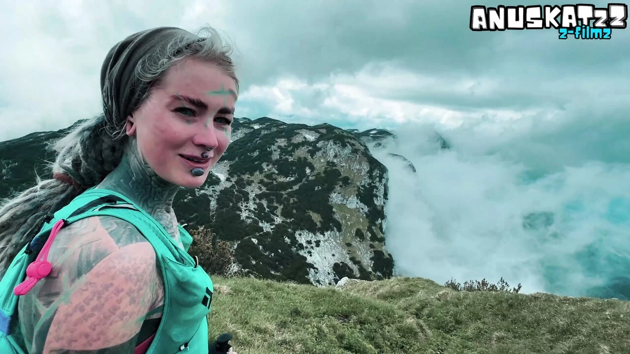 Mountainside Fuck Facial Cumshot in the Wild