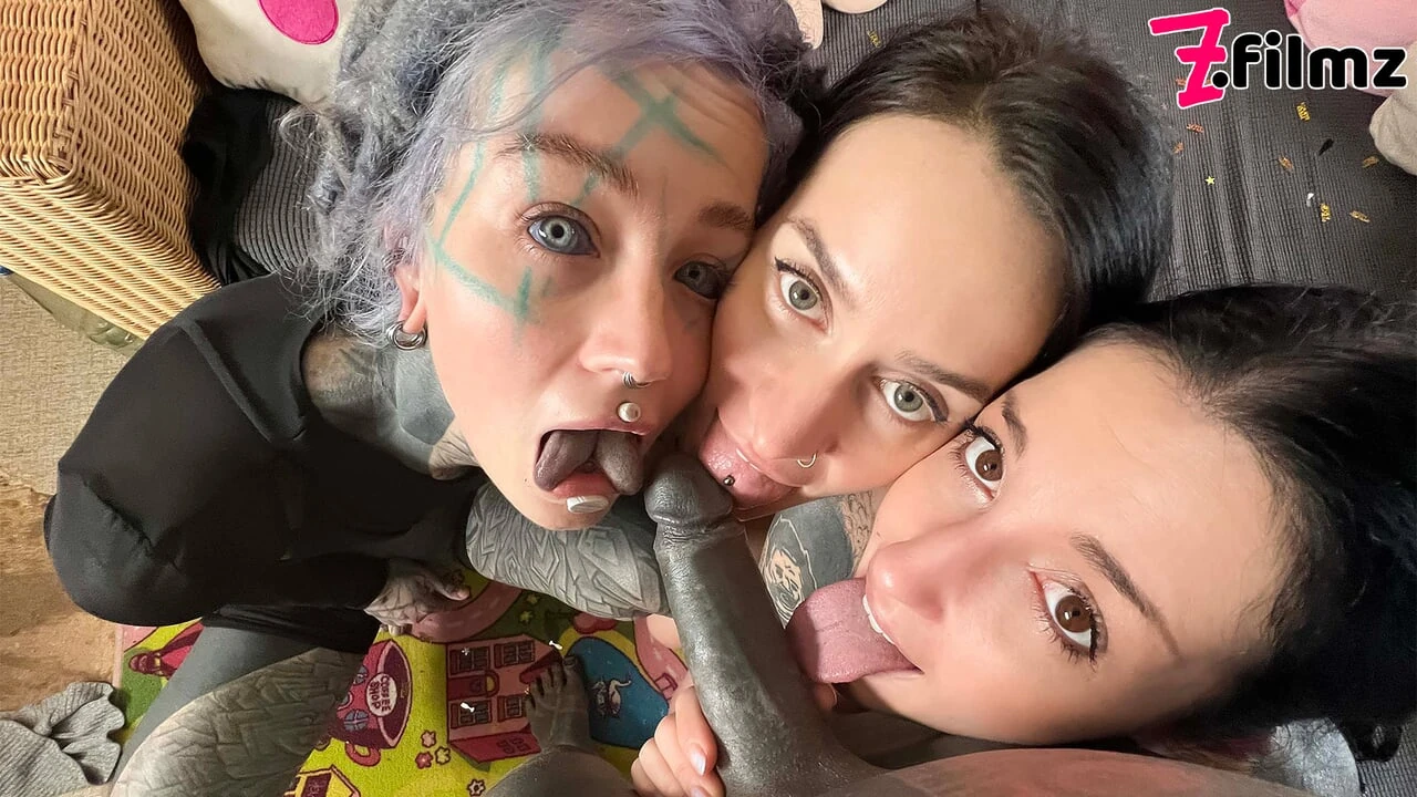 New Year’s celebration with Anuskatzz and her friends