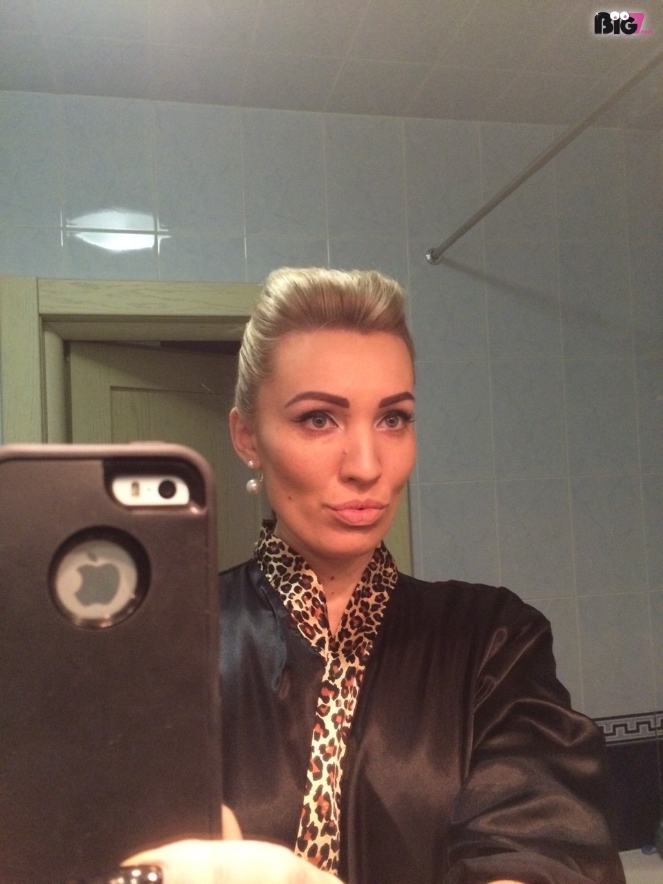 XHelen