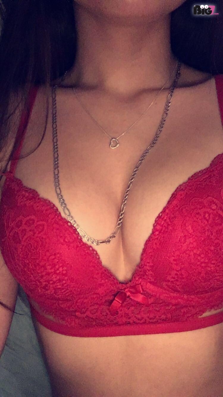 SexyBabeLaura