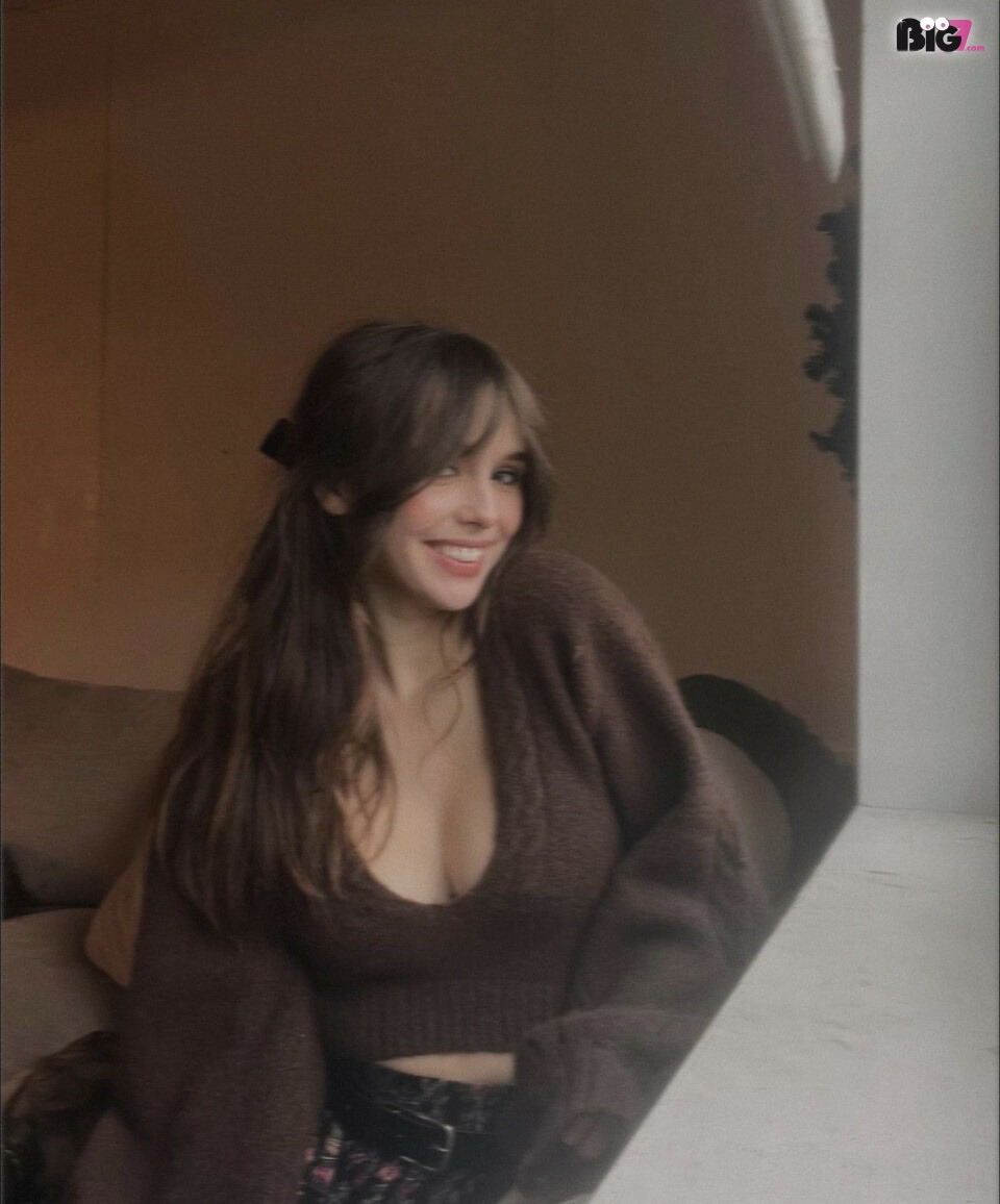 CeciliaSleeve
