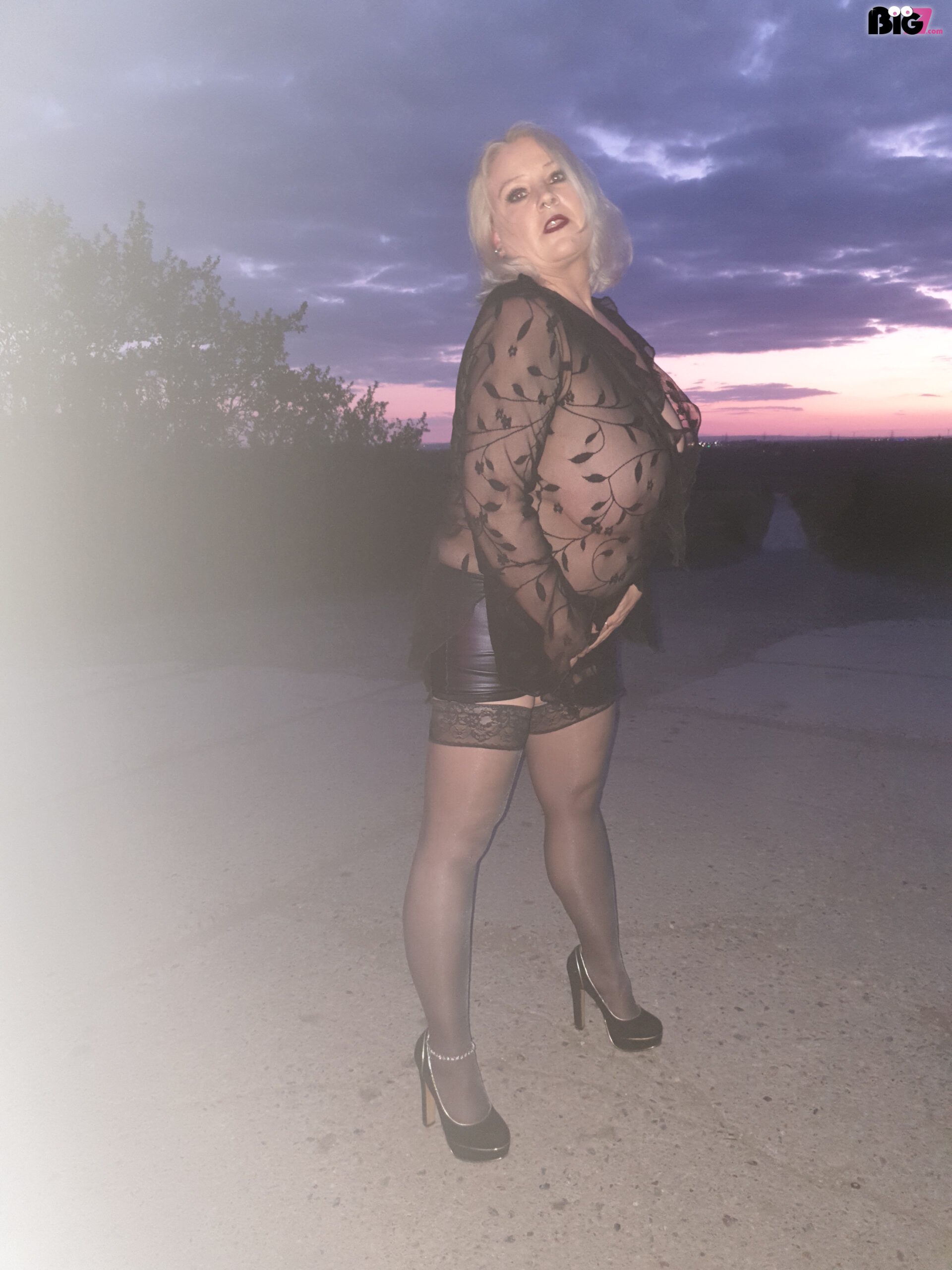 NylonLady76
