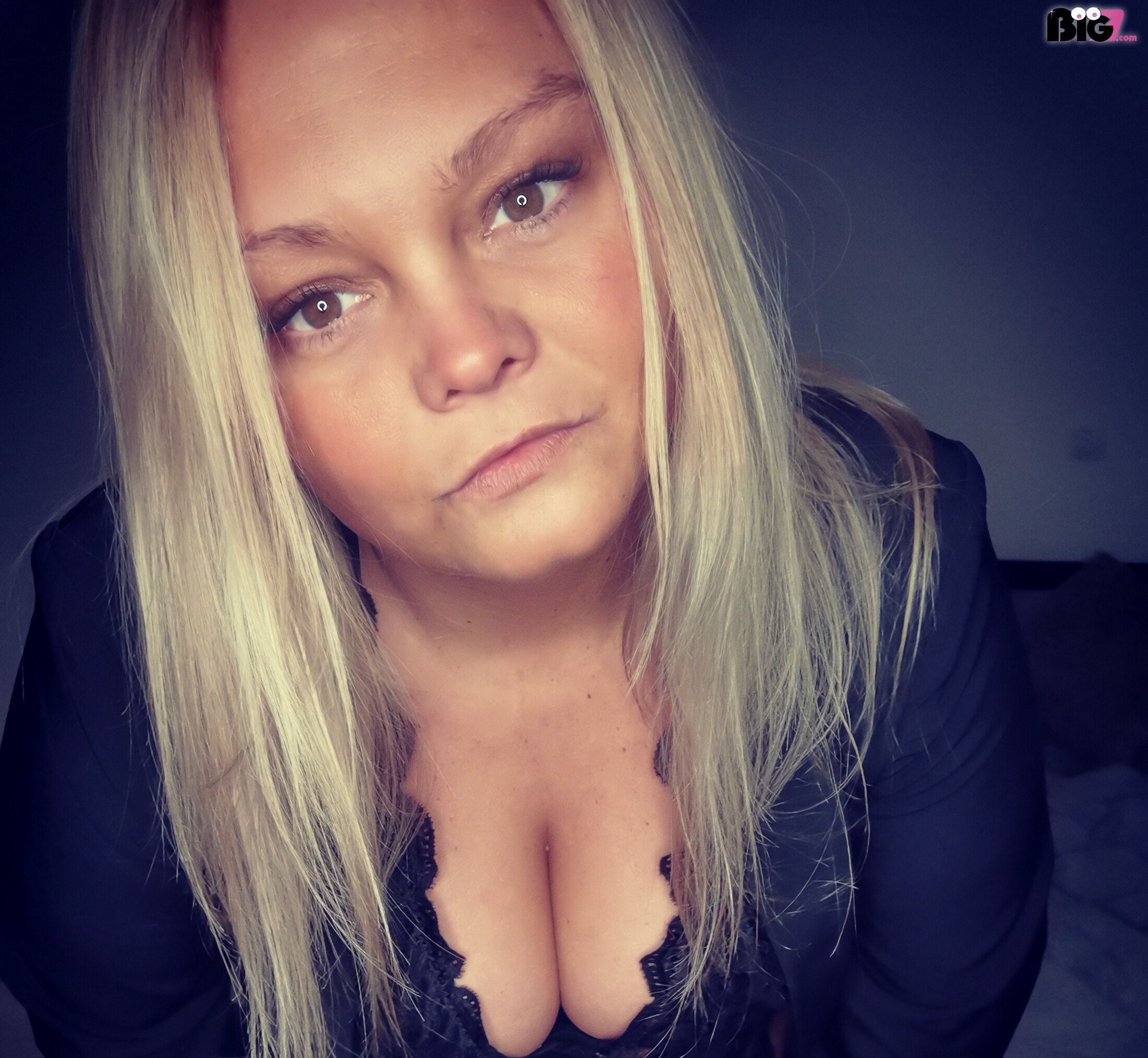 Anna-Molly