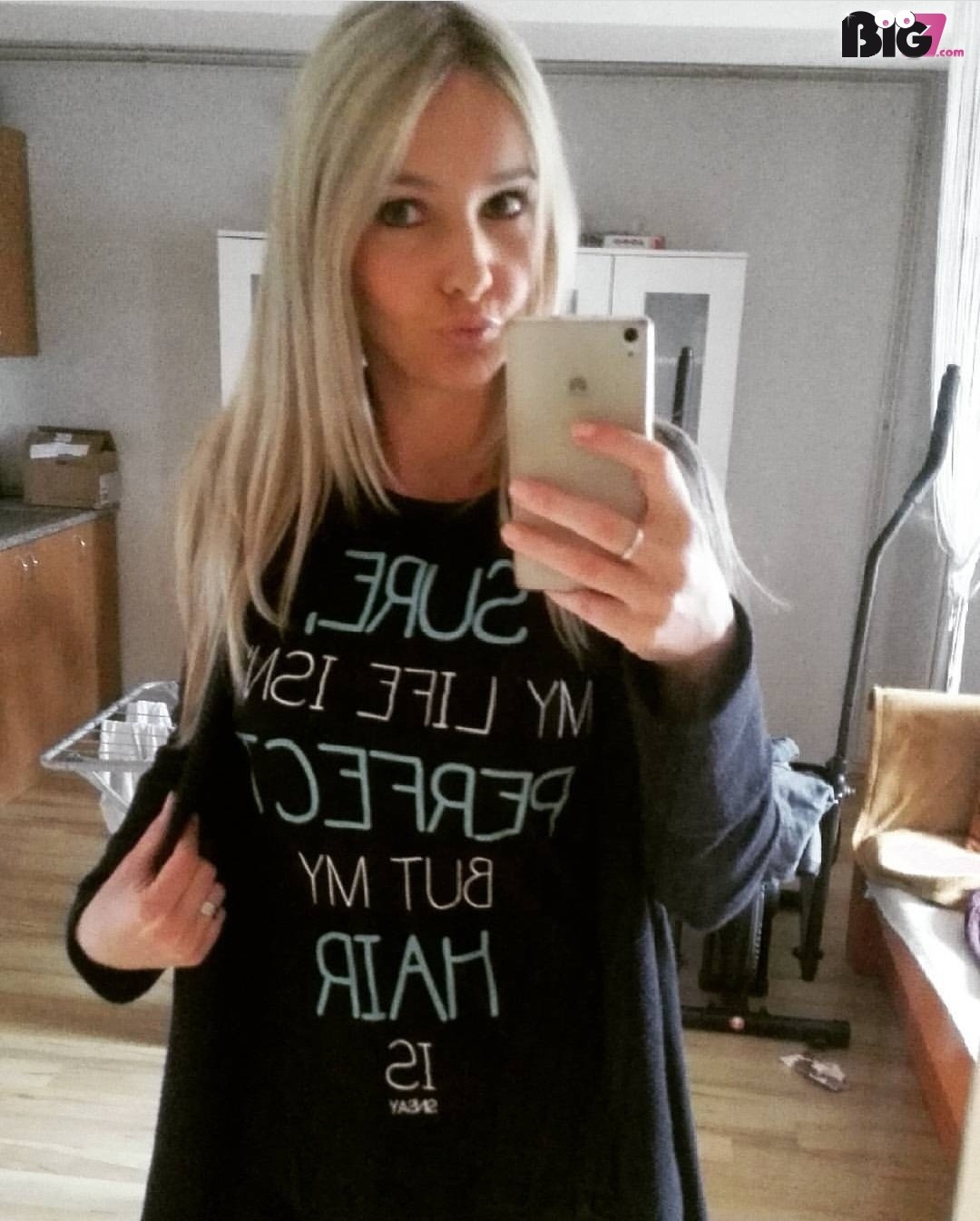 hotblonde7
