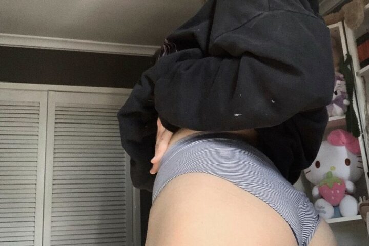 LittleMia24 - Private Porn - Jetzt ansehen