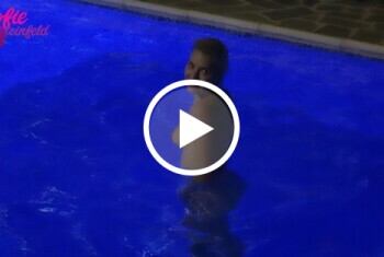 Oh Fuck !!! Beim illegalen Nackdbaden erwischt !!!