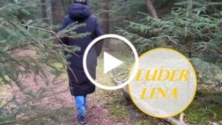 Im Wald erleichtern