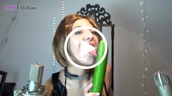 Dreckig, versaut! Ich nehme die Gurke tief und spucke sie wieder aus ASMR