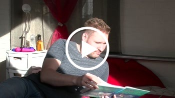 Mit meiner Freundin shoppen und meinen  Mann überrascht - Private Porn - Jetzt ansehen