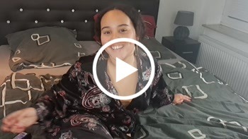 Hey mein süßer ich habe mir Öl gekauft damit wir meinen18jährigen Körper zusammen einölen kön