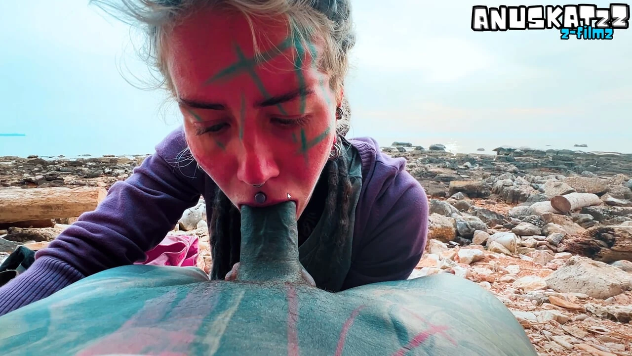 Public BJ  Cumshot to the Face Outdoors