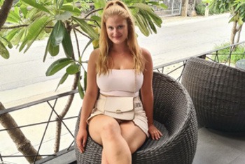 Busty-Ellie - Private Porn - Jetzt ansehen